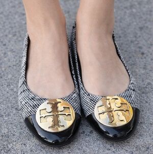 Tory Burch Reva Snakeskin Metallic Silver Leather Ballet Flats size 7 -READ